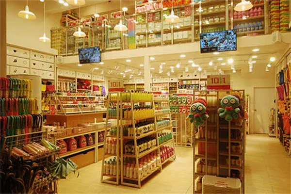 新手開個(gè)日雜百貨店要投資多少錢？一份詳細(xì)預(yù)算指南